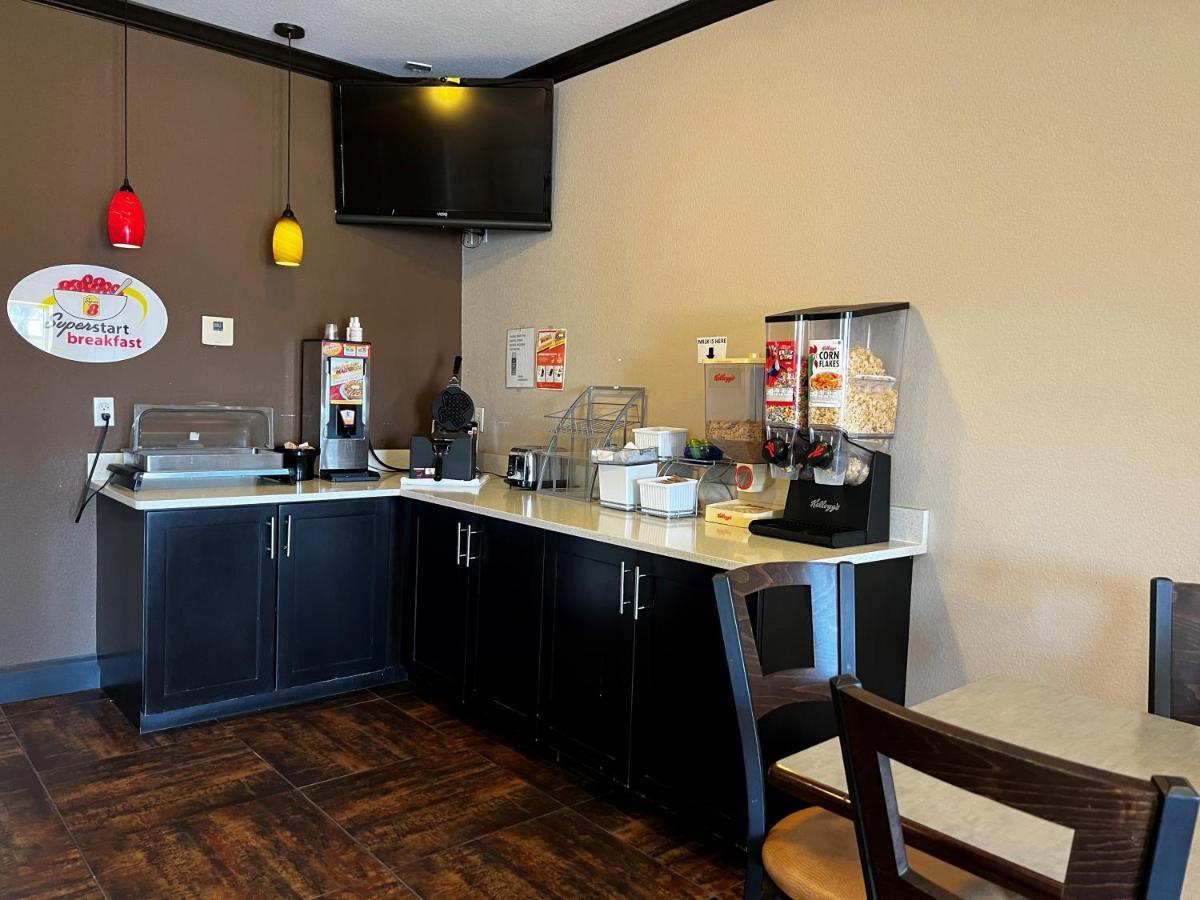 Super 8 By Wyndham Center Motel Luaran gambar