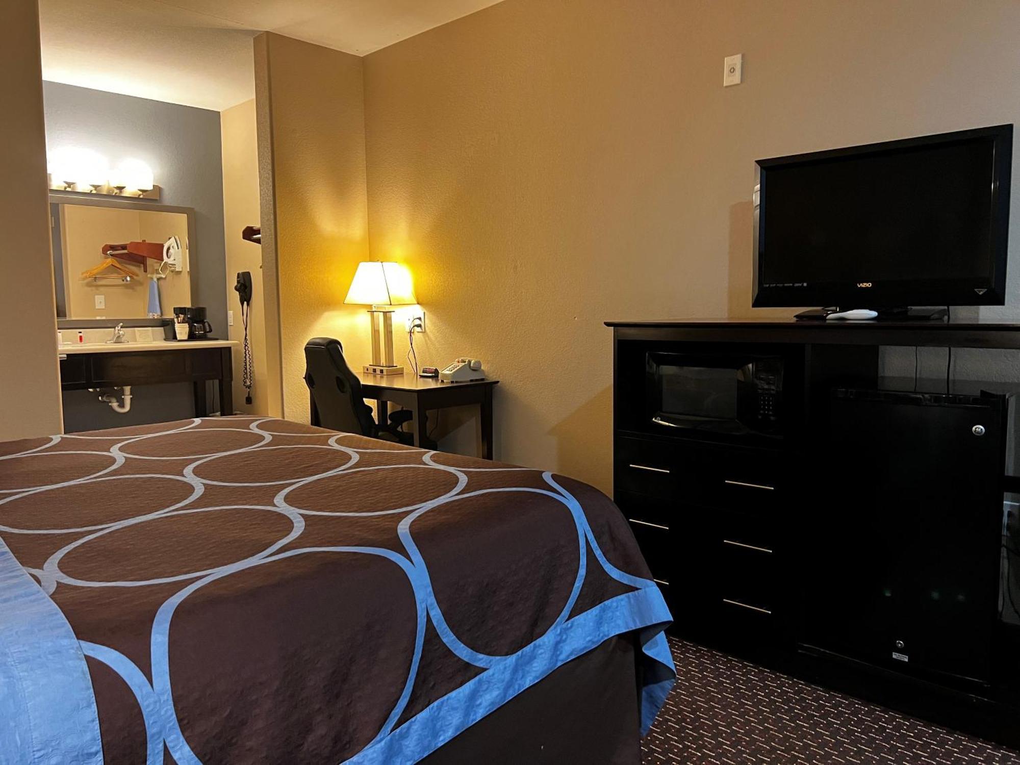 Super 8 By Wyndham Center Motel Luaran gambar